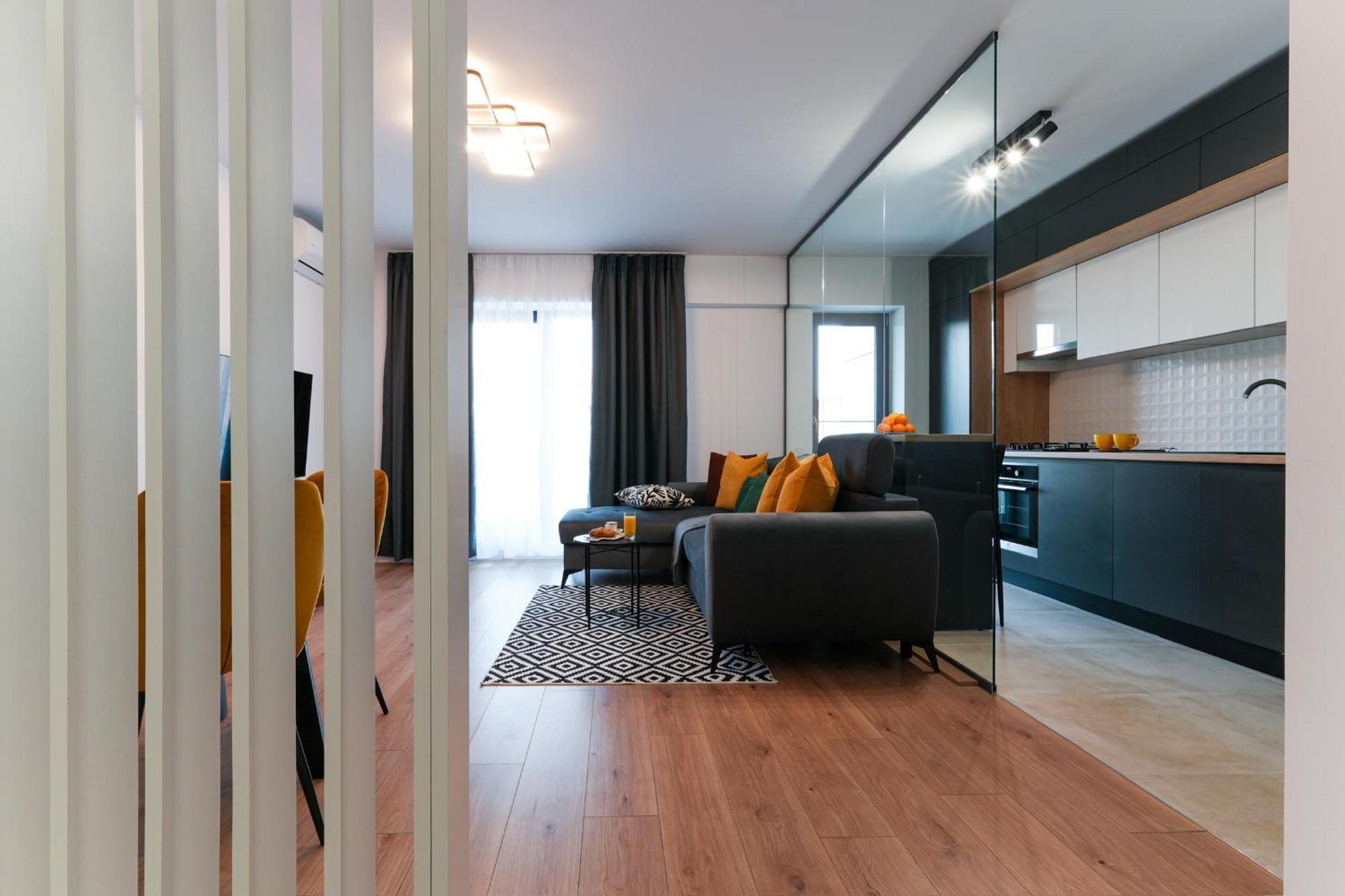 Sandra - Park-View Apt With Balcony & Parking Bucharest Exterior photo