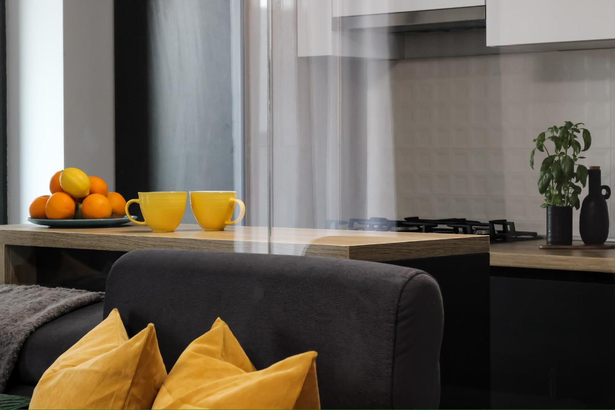 Sandra - Park-View Apt With Balcony & Parking Bucharest Exterior photo